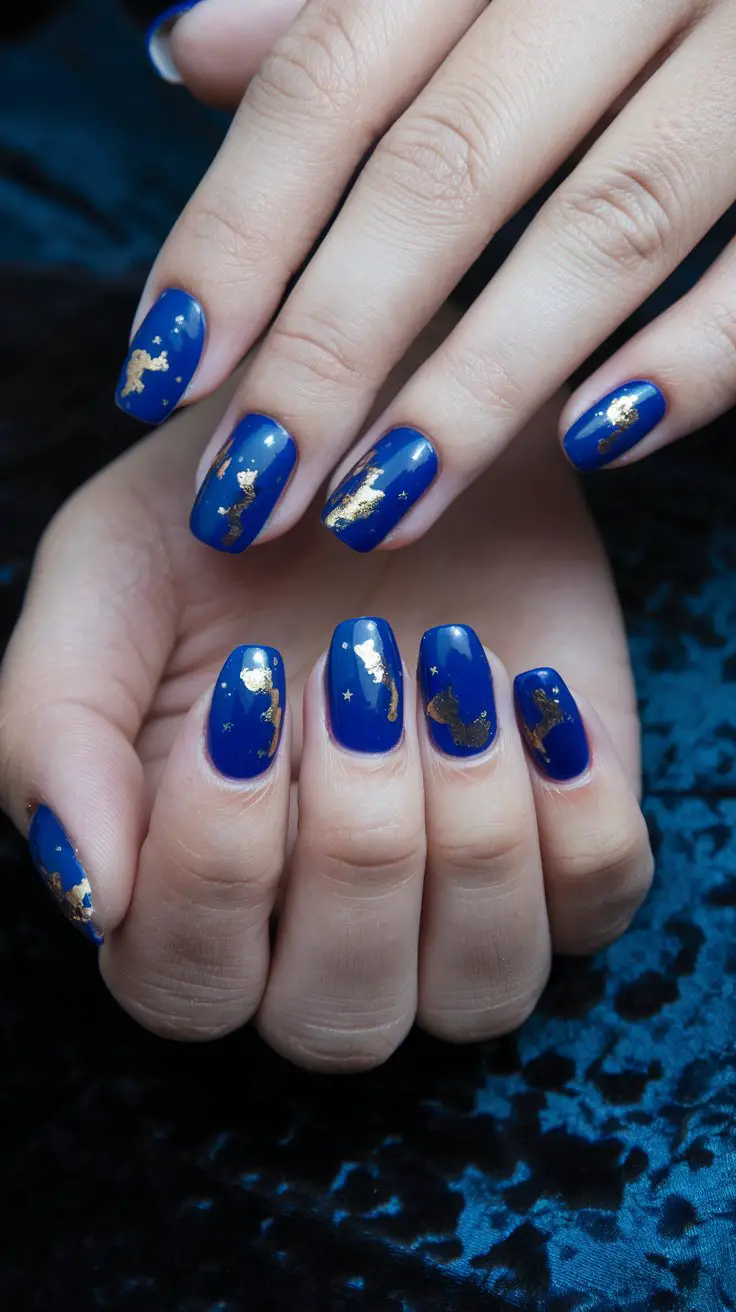 Royal Blue with Gold Accents (That Look Like Literal Royalty)